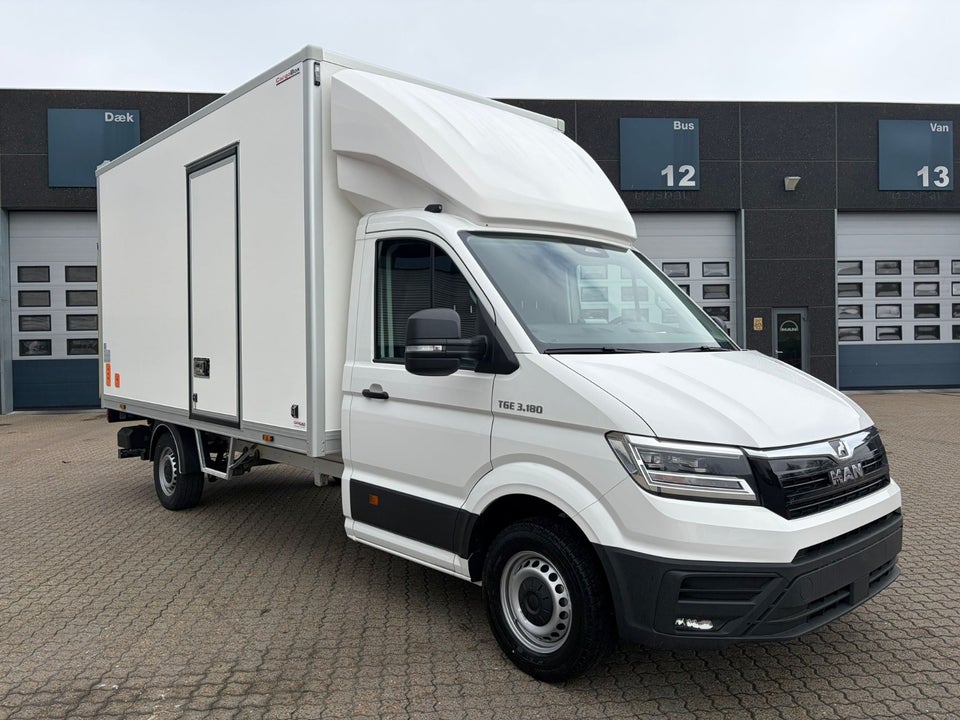 MAN TGE 2,0 3.180 Chassis L4 aut. FWD
