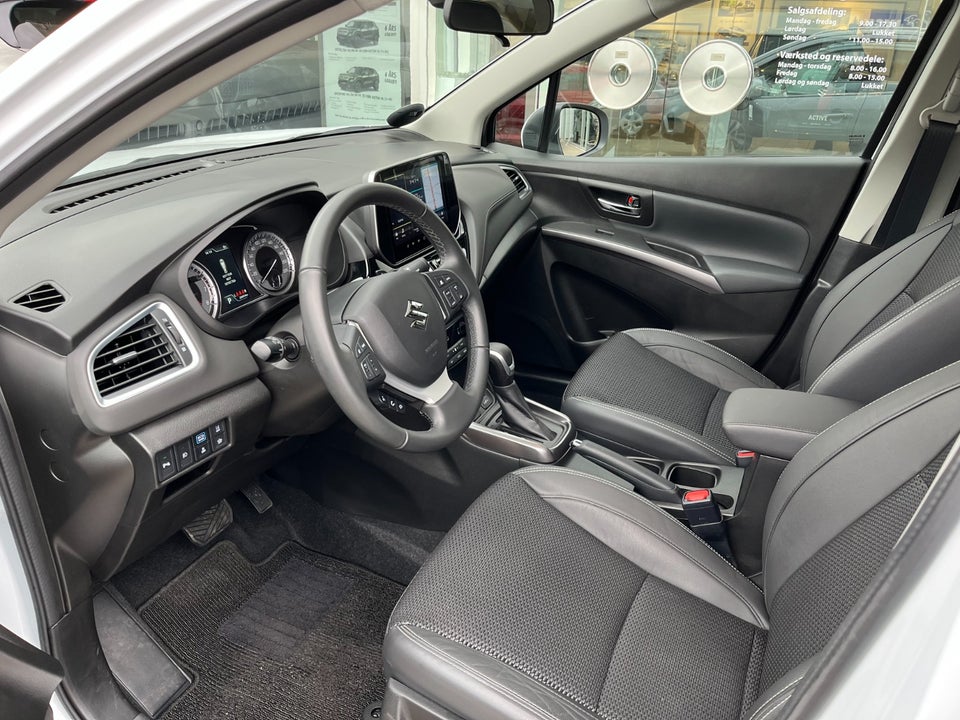 Suzuki S-Cross 1,5 S-Hybrid Adventure AGS 5d