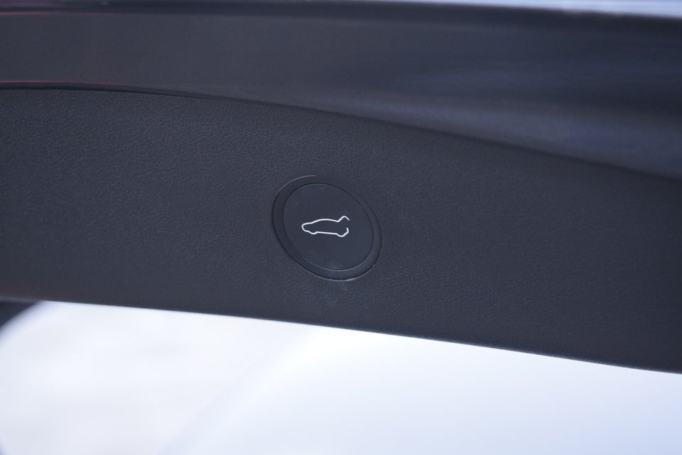 Tesla Model 3 Long Range AWD 4d