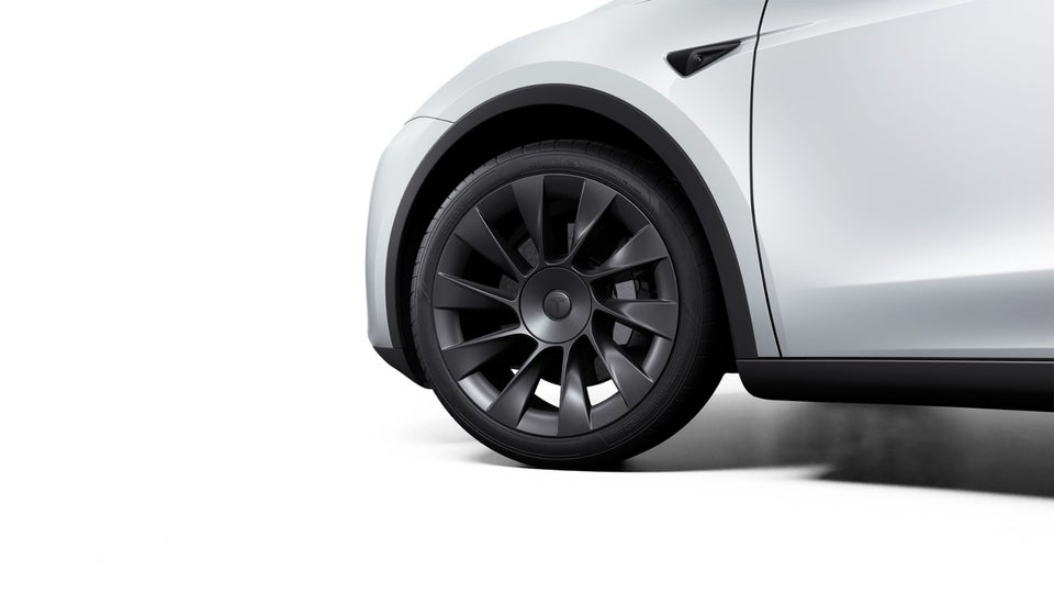 Tesla Model Y Long Range AWD 5d