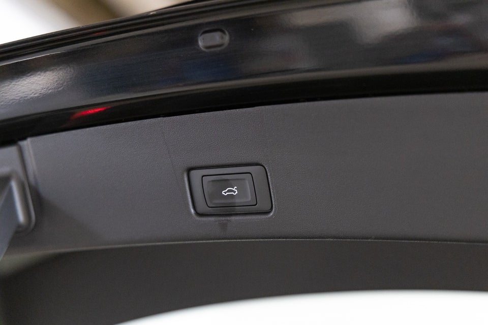 Audi Q4 e-tron 40 Advanced Sportback 5d