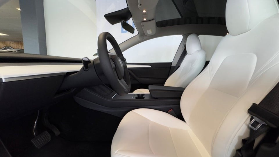 Tesla Model Y Long Range RWD 5d