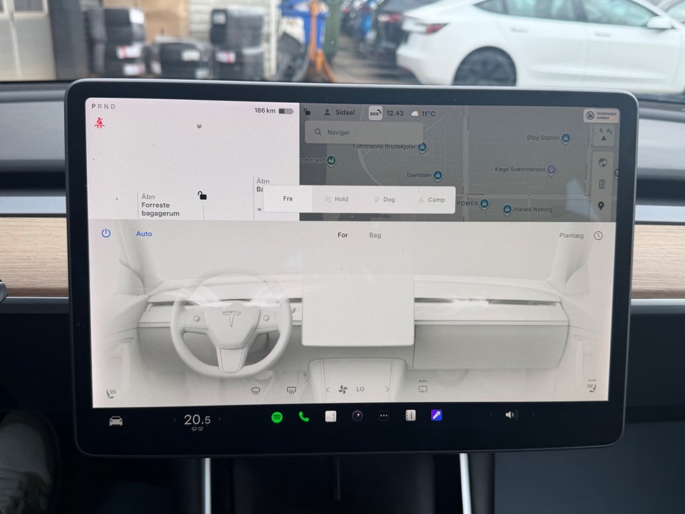 Tesla Model 3 Long Range AWD 4d