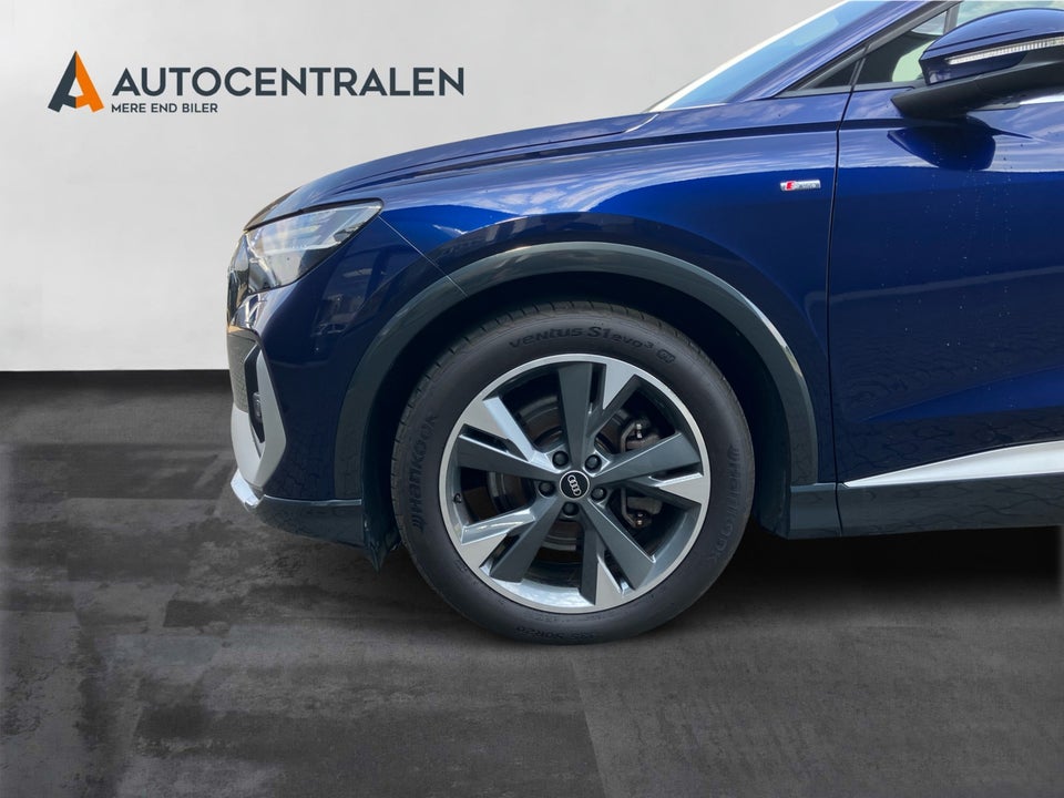 Audi Q4 e-tron 40 S-line 5d