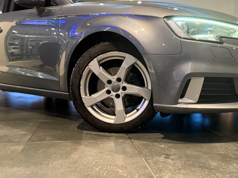 Audi A3 35 TFSi Sport Sportback S-tr. 5d