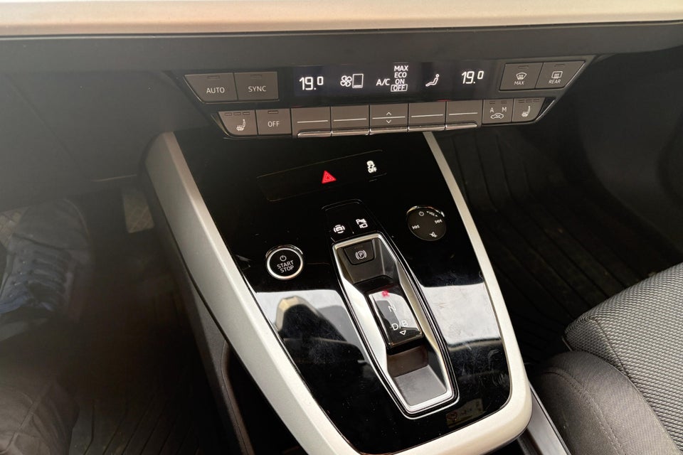 Audi Q4 e-tron 40 Attitude 5d