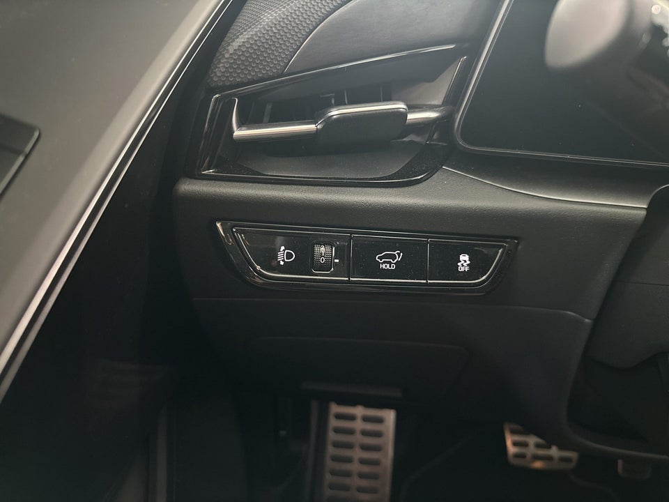 Kia Niro 64 EV Upgrade 5d