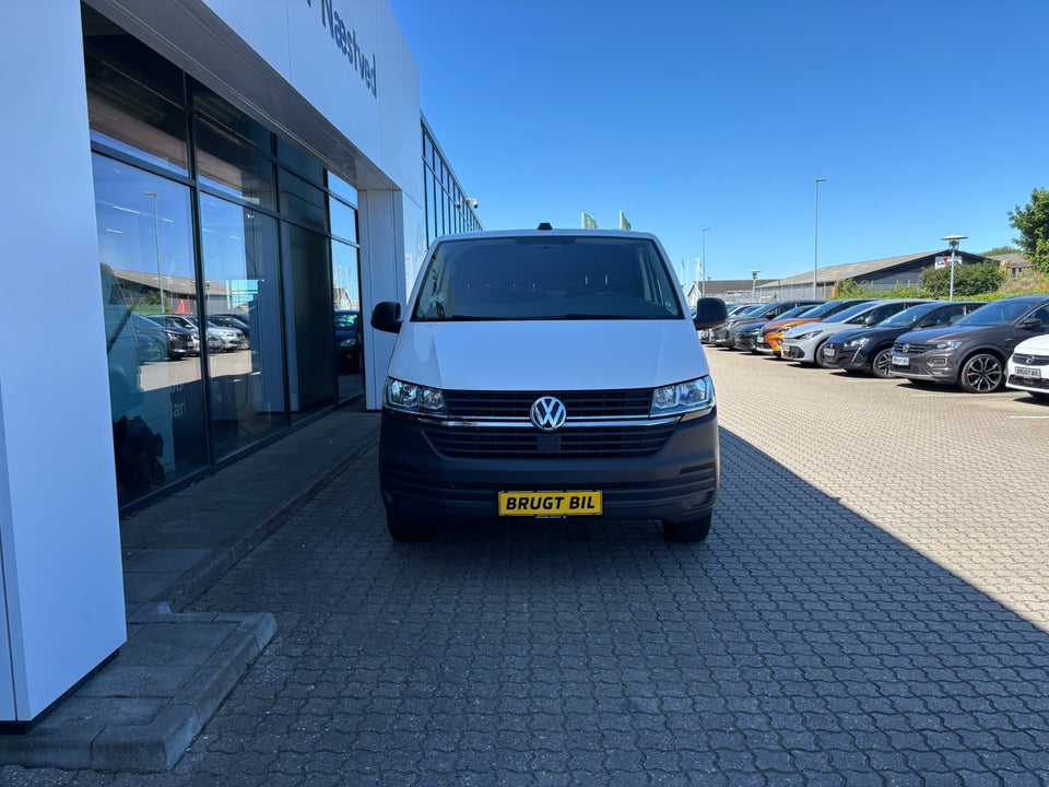 VW Transporter 2,0 TDi 150 Kassevogn DSG lang