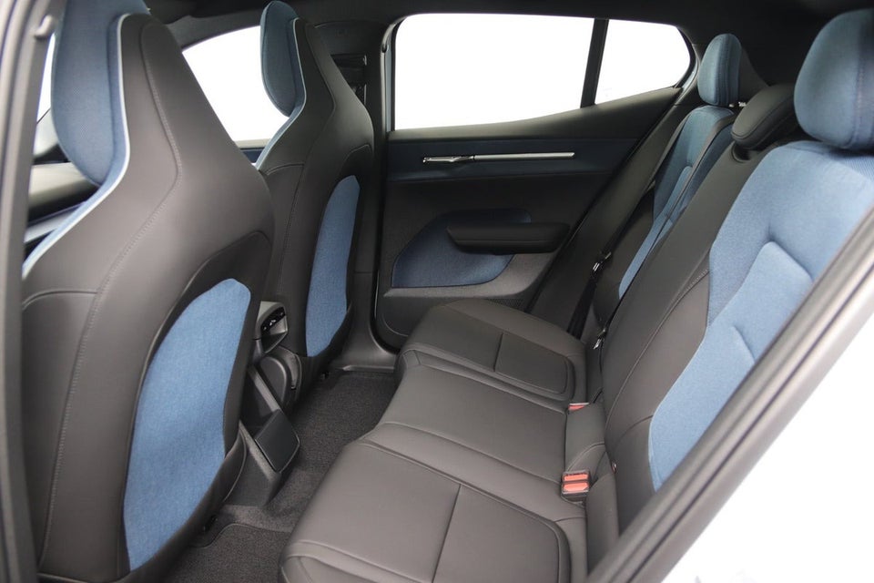 Volvo EX30 Extended Range Ultra 5d