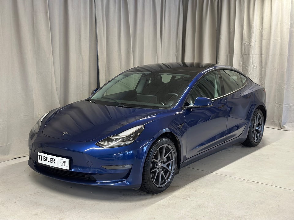 Tesla Model 3 Long Range AWD 4d