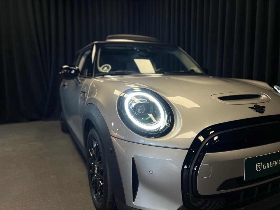 MINI Cooper SE Classic Trim 3d