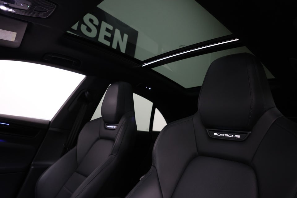 Porsche Macan 4 5d