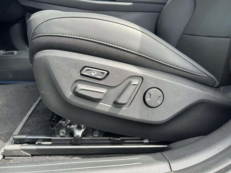 Kia EV6 77 Long Range Upgrade 5d