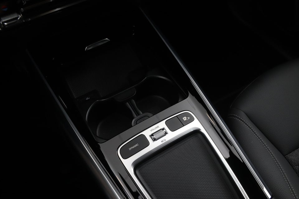 Mercedes EQA300 Progressive 4Matic 5d