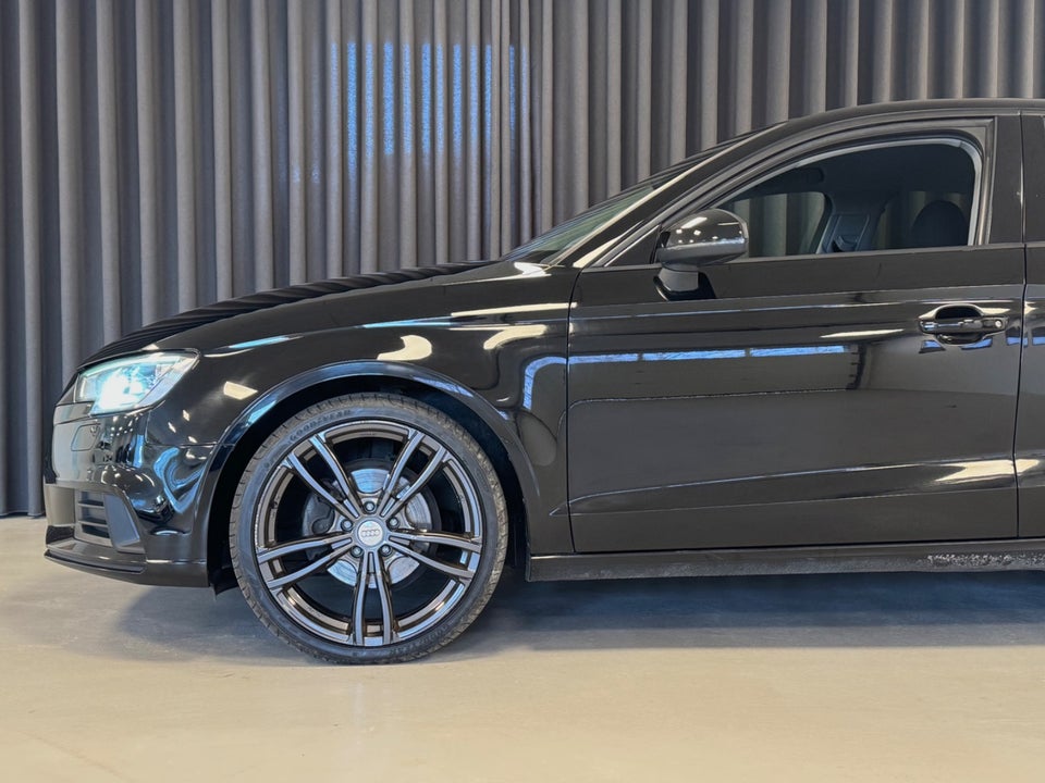 Audi A3 2,0 TDi 150 Sport S-tr. 4d