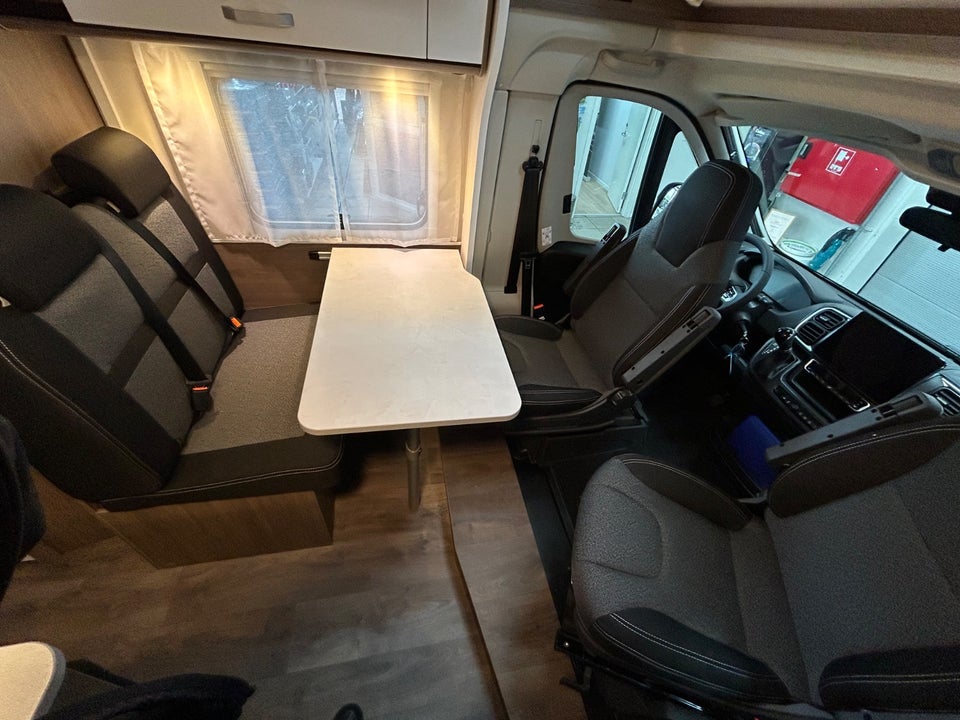 Carado V337 PRO+ 2,2 JTD 140 aut. 3d