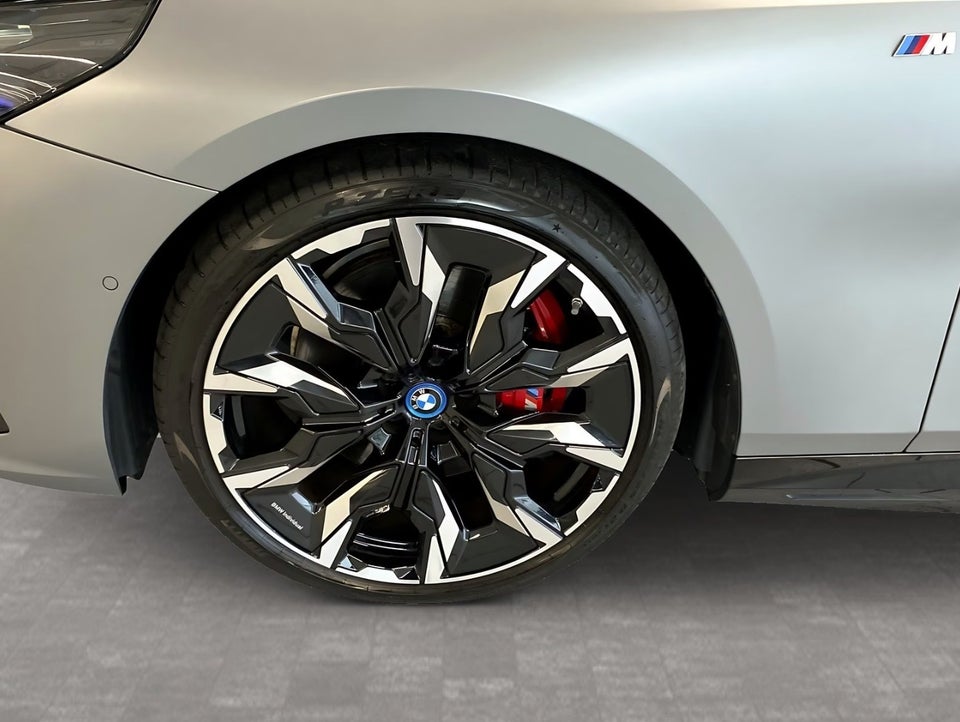 BMW i5 M60 M-Sport xDrive 4d
