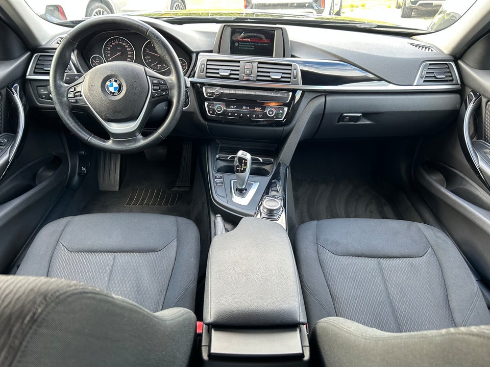 BMW 320d 2,0 Touring Advantage aut. 5d