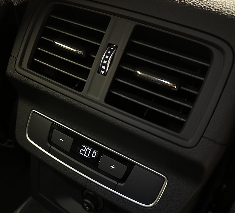 Audi Q5 40 TDi Prestige Midnight Edition quattro S-tr. 5d