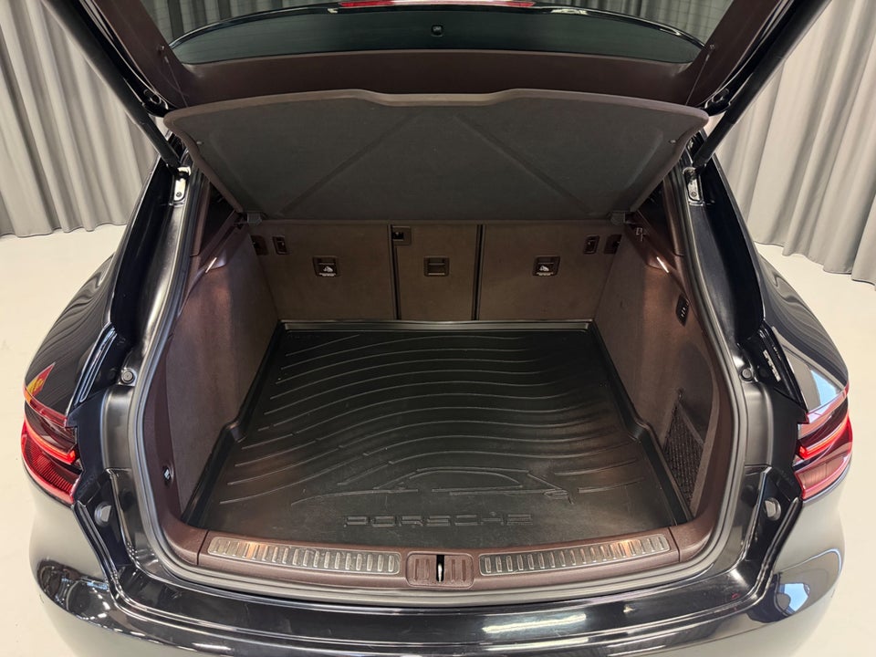 Porsche Macan Turbo 3,6 PDK 5d