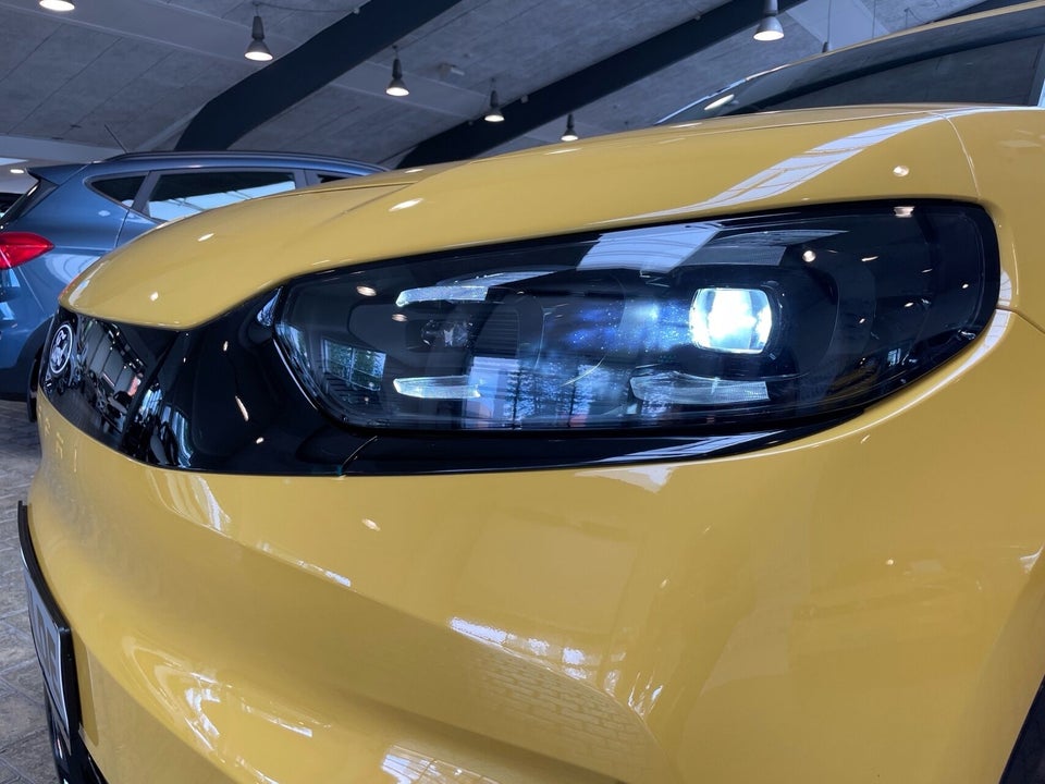 Ford Capri 79 Premium Extended Range AWD 5d