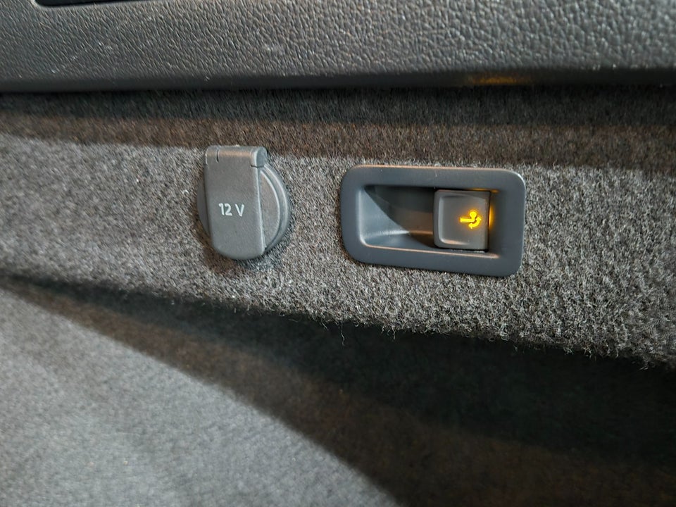 VW Passat 1,4 GTE High Variant DSG 5d