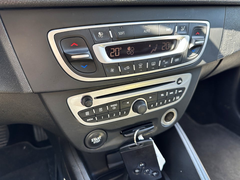 Renault Megane III 1,9 dCi 130 Expression Sport Tourer 5d