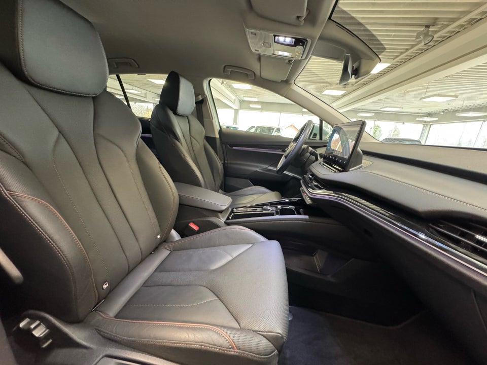 Skoda Enyaq 80 iV Selection Suite 5d