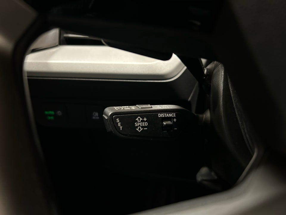 Audi Q4 e-tron 40 Advanced 5d