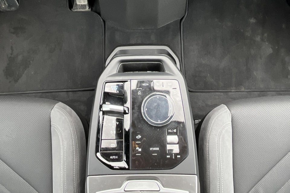 BMW iX xDrive45 M-Sport 5d