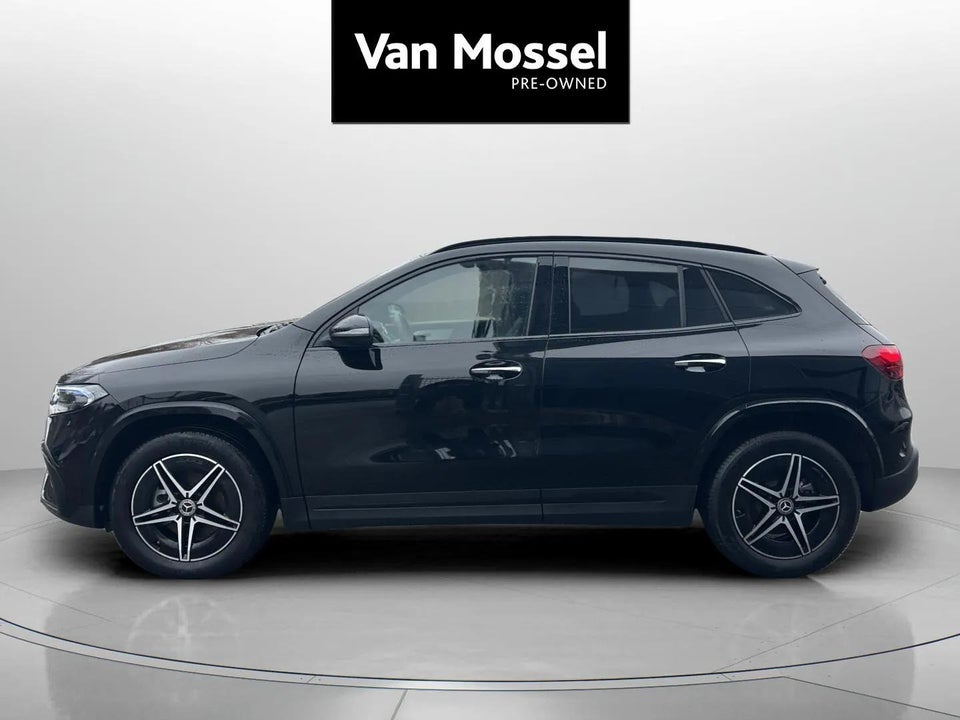 Mercedes EQA300 AMG Line 4Matic 5d