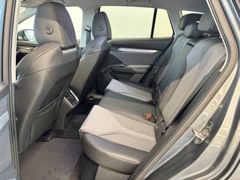 Skoda Enyaq 80x iV Plus 5d