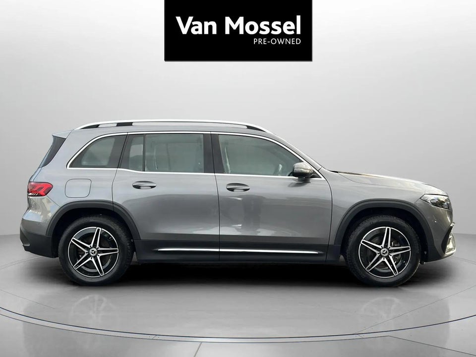 Mercedes EQB250 AMG Line 5d