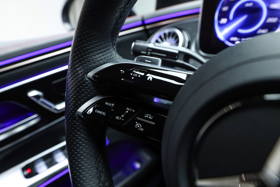 Mercedes EQE350 AMG Line 4d