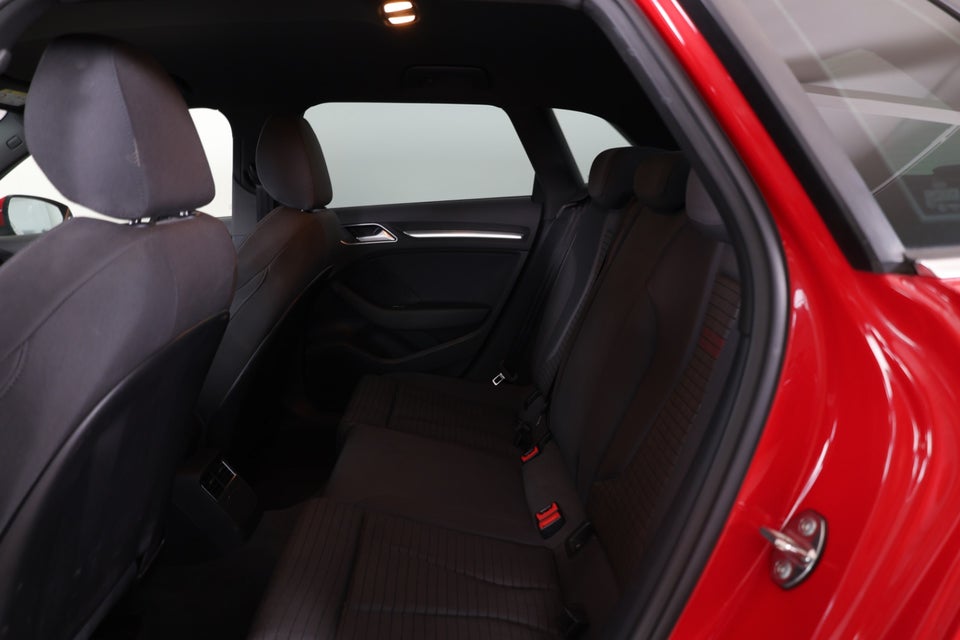 Audi A3 2,0 TFSi 190 S-line S-tr. 4d