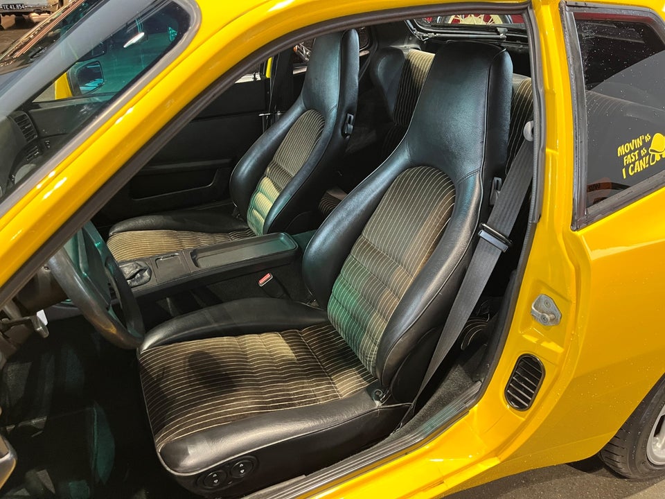 Porsche 944 2,5 Targa 2d