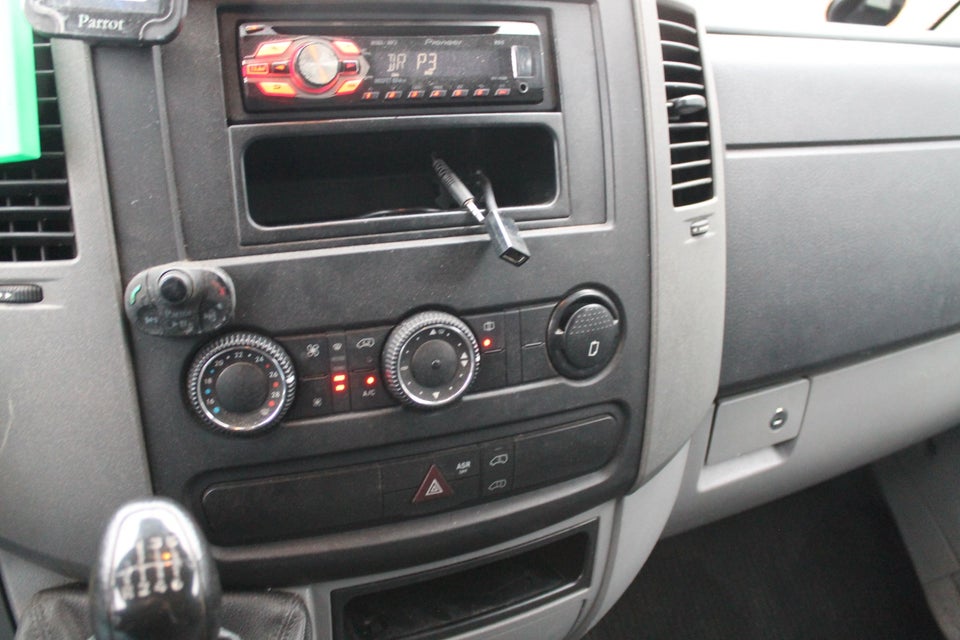 Mercedes Sprinter 216 2,2 CDi R2 Kassevogn 5d