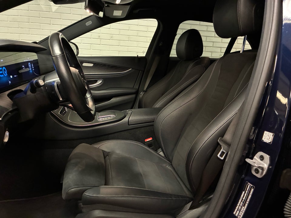 Mercedes E300 e 2,0 AMG Line aut. 4d