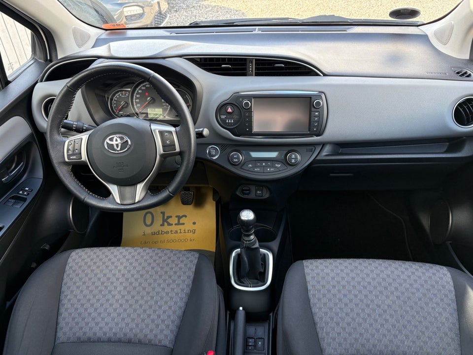 Toyota Yaris 1,3 VVT-i Skyview 5d