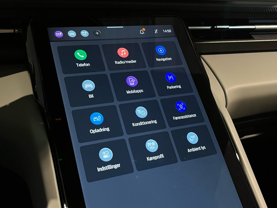 Ford Capri 77 Premium Extended Range 5d