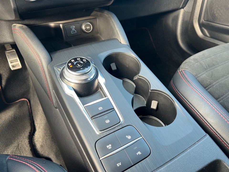 Ford Kuga 2,5 PHEV ST-Line X CVT 5d