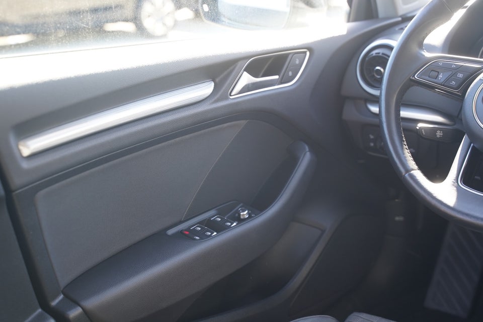 Audi A3 40 TFSi Sport S-tr. 4d