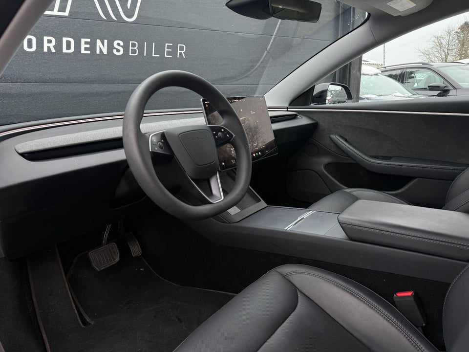 Tesla Model 3 Long Range AWD 4d