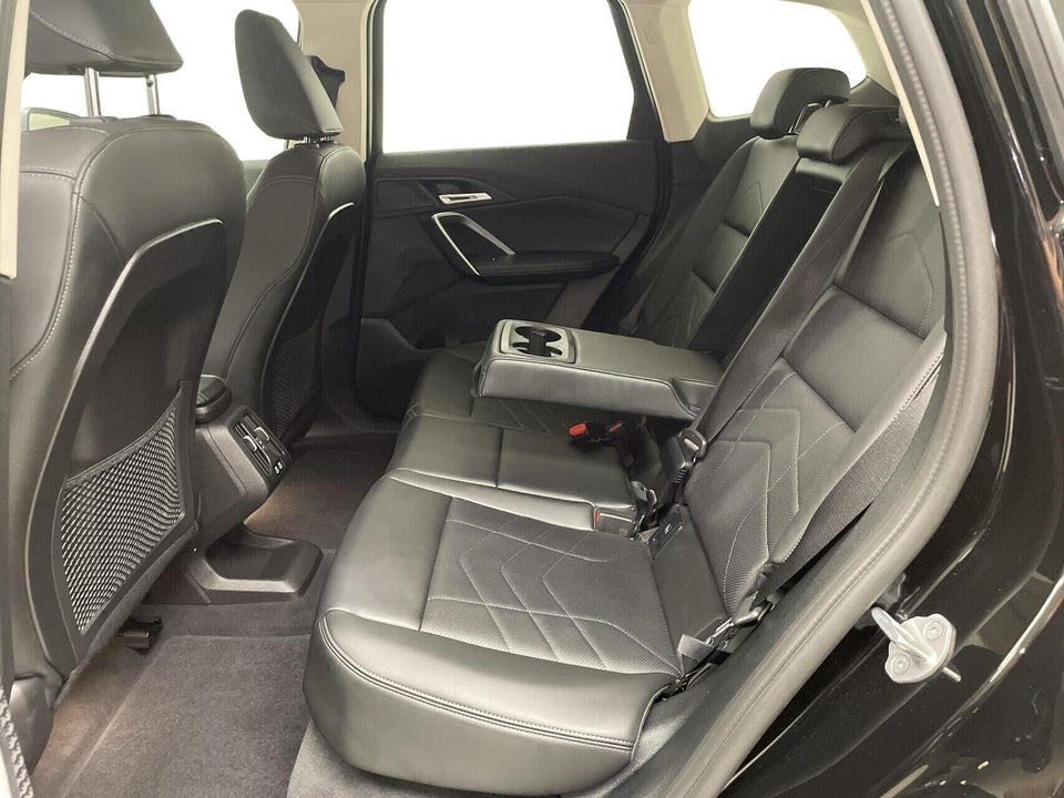 BMW iX1 eDrive20 X-Line 5d