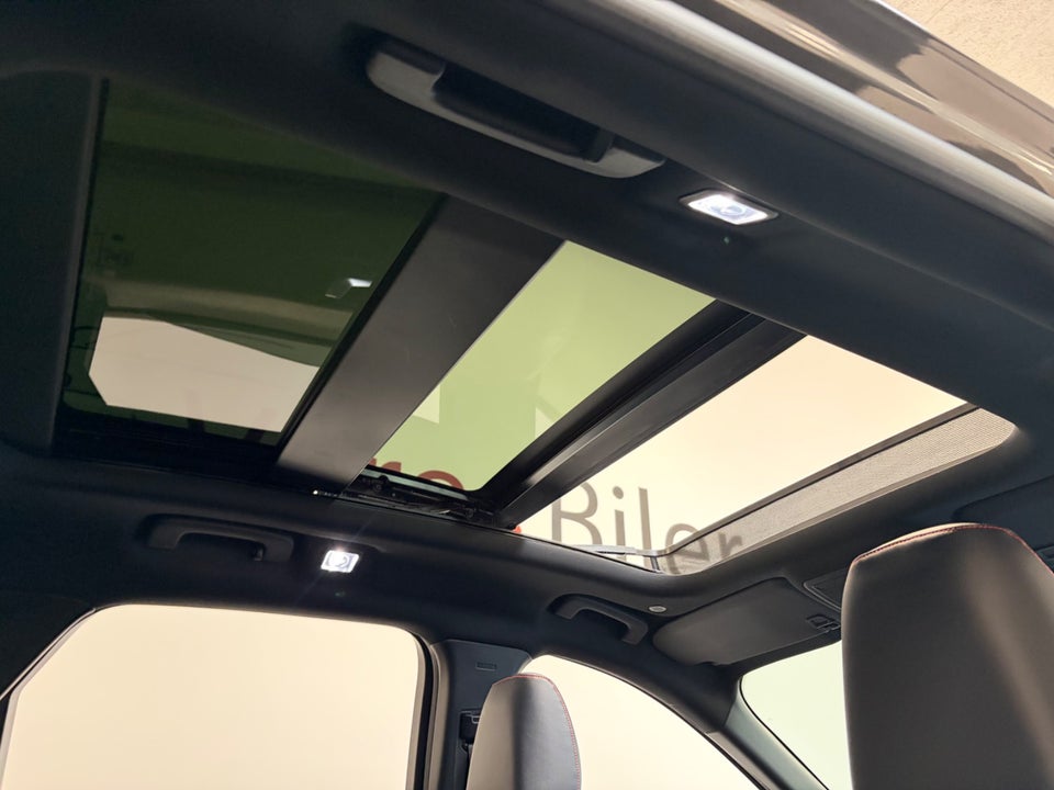 Ford Kuga 2,5 PHEV ST-Line X CVT 5d