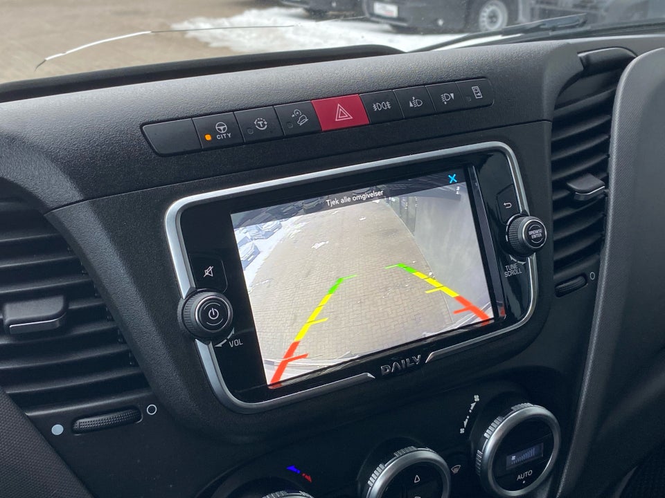 Iveco Daily 3,0 35S18 3750mm Lad AG8