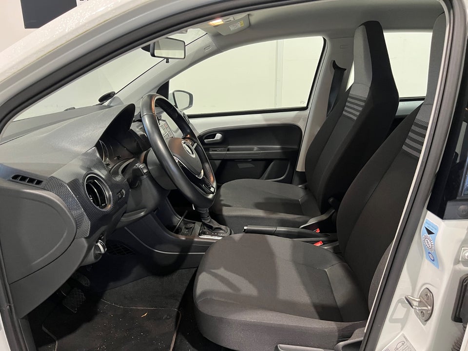 VW e-Up! Move Up! 5d