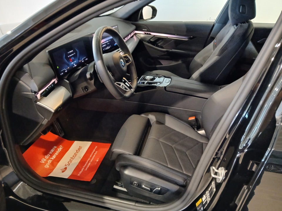 BMW i5 eDrive40 Fully Charged M-Sport 4d