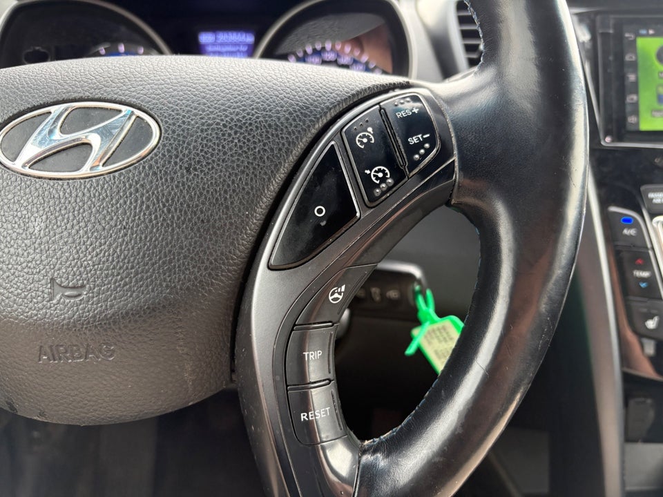 Hyundai i30 1,6 CRDi 110 EM-Edition CW 5d