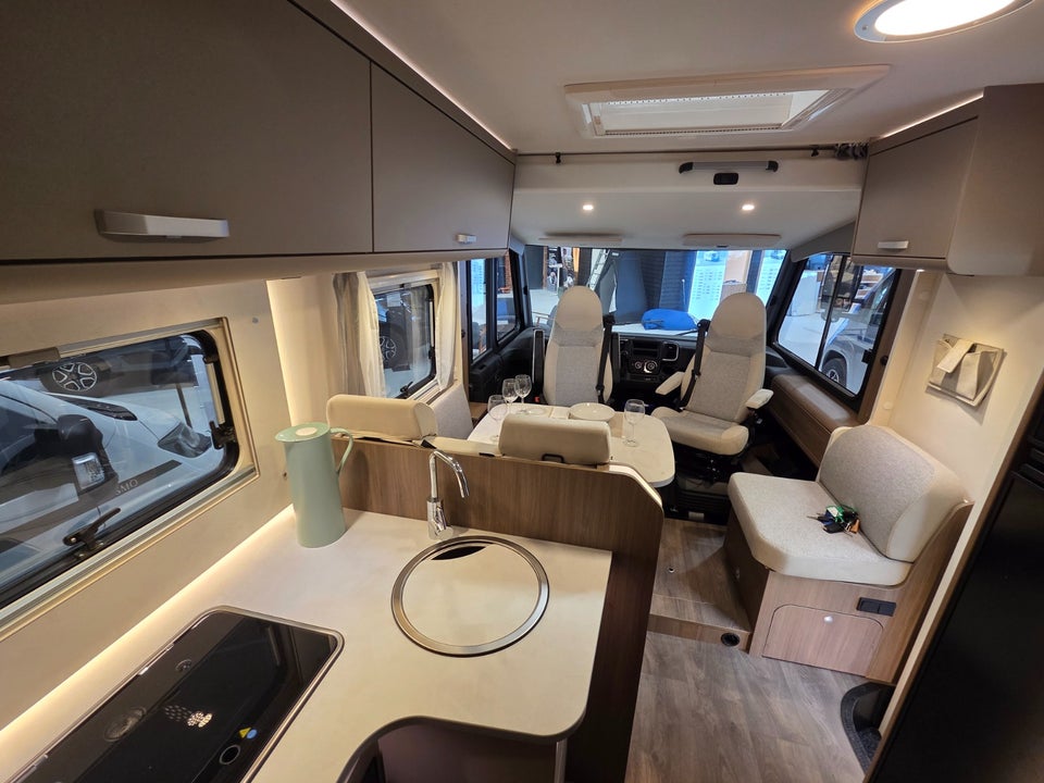 Carado I447 PRO+ 2,0 JTD 140 aut. 2d